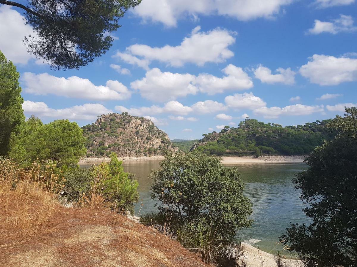 Retiro Chic Frente Al Lago - A 1 Hora De Madrid, Pantano De San Juan Сан-Мартин-де-Вальдейглесьяс Экстерьер фото